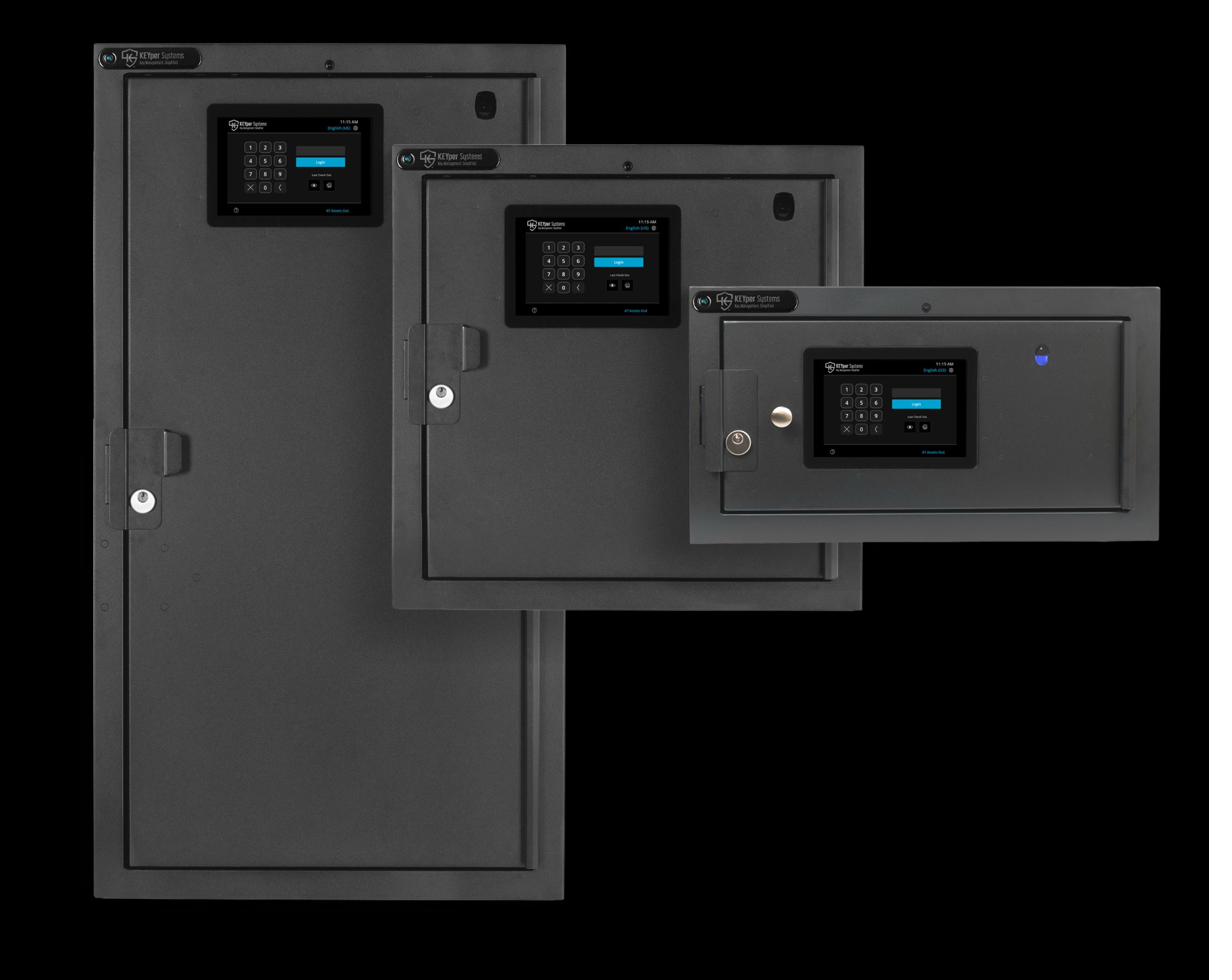 Drei elektronische KEYper-Schlüsselschränke in verschiedenen Grössen mit Touchscreen-Bedienung